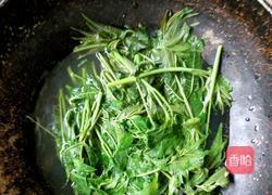 香椿拌蒜薹的做法图解4