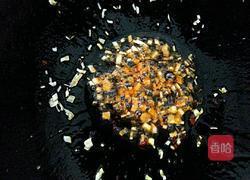 火腿肠炒鸡蛋的做法图解4