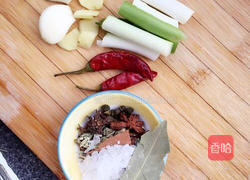 卤蛋的做法图解1