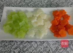 杂蔬腰果炒虾仁的做法图解2