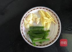 五彩茭白的做法图解3