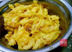 蚕豆米炒鸡蛋的做法图解8