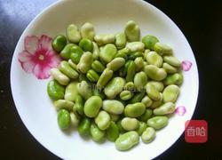 蚕豆炒韭菜的做法图解3