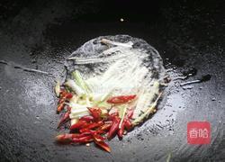 香辣手撕鸡腿的做法图解8