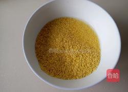 紫薯山药粥的做法图解1