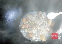 葱爆花蛤的做法图解5