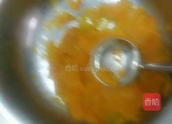 南瓜软饼的做法图解1