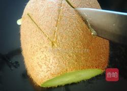 猕猴桃莲花的做法图解3