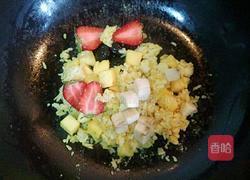 五彩菠萝炒饭的做法图解7