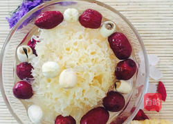 木瓜银耳红枣汤的做法图解2