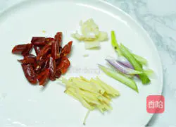 Illustration of how to make fried shrimps in oil at home 1