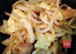 圆葱炒鸡蛋的做法图解5