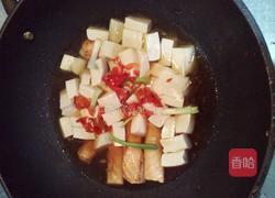 三文鱼炖豆腐的做法图解3