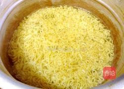 炒方便面的做法图解4