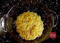 炒方便面的做法图解5