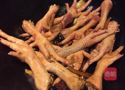 超快捷红烧鸡爪的做法图解2