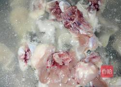 新疆正宗秘制大盘鸡的做法图解2