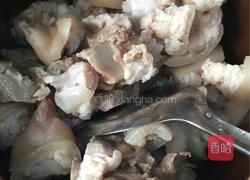 酱焖猪蹄的做法图解3