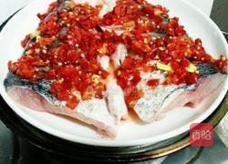 剁椒蒸鱼的做法图解6