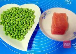 肉末炒豌豆的做法图解1