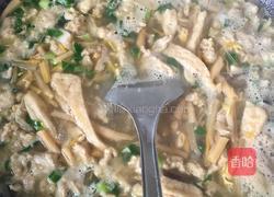黄花菜香菇肉片汤的做法图解5