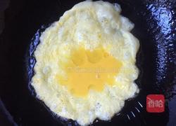 蚕豆米炒鸡蛋的做法图解5
