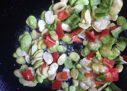 蚕豆米炒鸡蛋的做法图解9