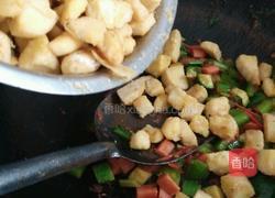 五彩鸡蛋馒头丁的做法图解5