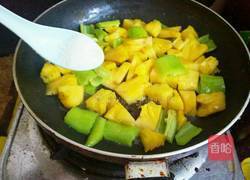 菠萝炒牛肉的做法图解8