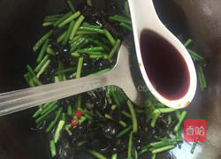 蒜苔炒木耳的做法图解7