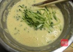 黄瓜葱花鸡蛋饼的做法图解5