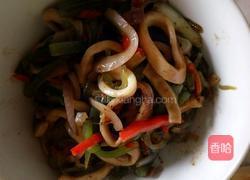 莴苣洋葱炒鱿鱼圈的做法图解4