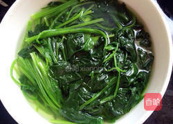 陈醋菠菜花生米的做法图解2