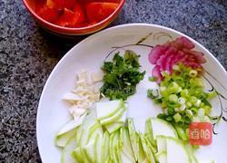 番茄疙瘩汤的做法图解1