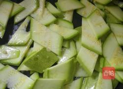 素炒蒜香西葫芦的做法图解5