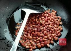 炒花生米的做法图解4