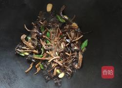 茶树菇烧木耳的做法图解7