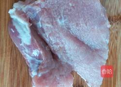 尖椒炒肉丝的做法图解1