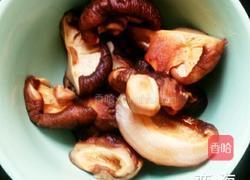 鱼头豆腐香菇清汤的做法图解4