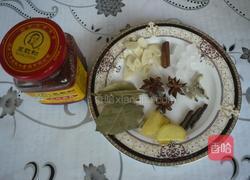 香菇黄豆猪蹄煲的做法图解2