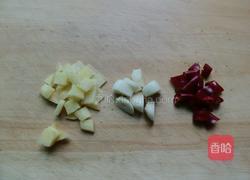 蚕豆烧鸡肉的做法图解3