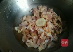蚕豆烧鸡肉的做法图解4