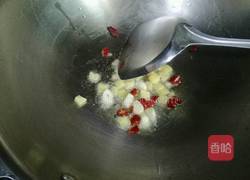 蚕豆烧鸡肉的做法图解8