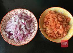 香肠虾仁披萨的做法图解2