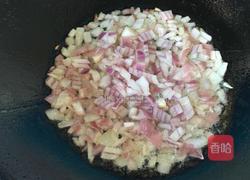 香肠虾仁披萨的做法图解3