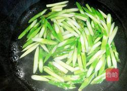 芦笋肉丝的做法图解5