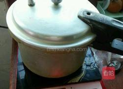 猪骨汤的做法图解5