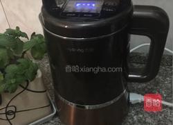 黑豆浆的做法图解1