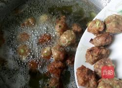 炸肉丸子的做法图解11