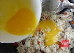 黄金蛋炒饭的做法图解3